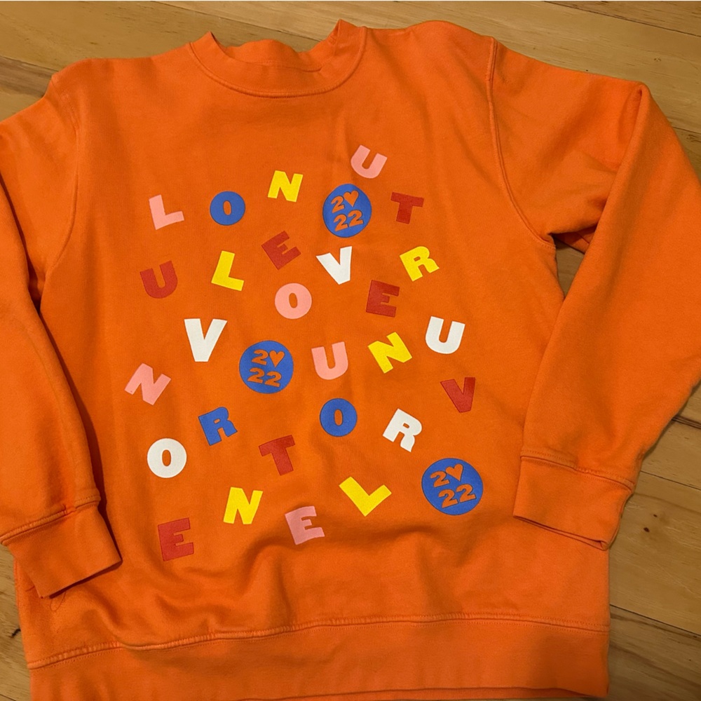 Harry Styles Love on Tour sweatshirt 2022